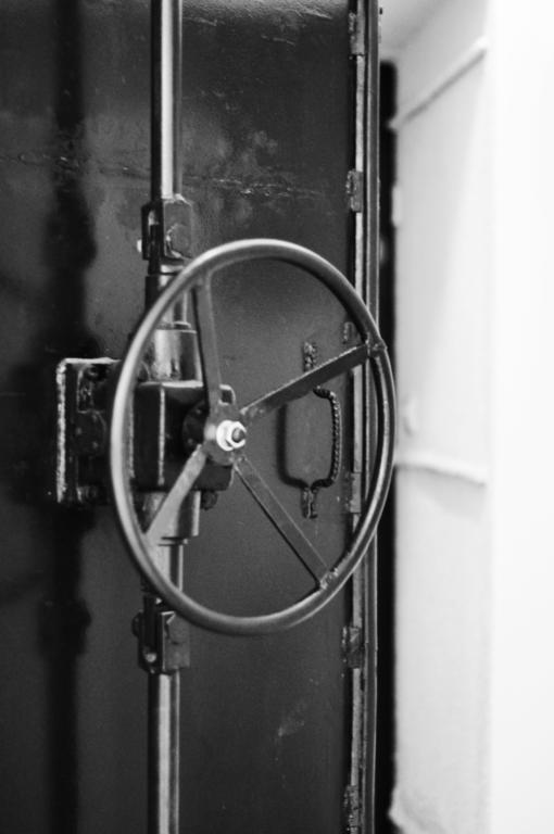 Bomb Shelter Apartment VNO Camera foto